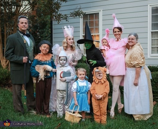Family Halloween Costume Ideas - The Wizard of Oz