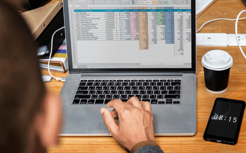 Ways to Stay Organized for Tax Season - Electronic Tracking - Accounting Software