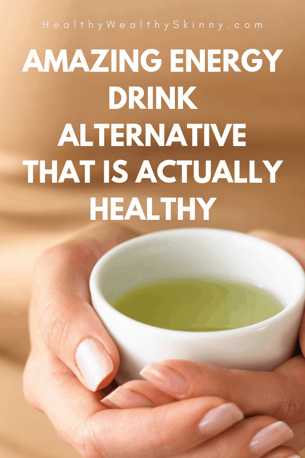 Have you wondered what to drink instead of Red Bull? Are you trying to cut down on coffee or soda? Find out an amazing energy drink alternative that is actually healthy.  This one drink will give you energy and provide you with multiple health benefits. #energydrinks #energydrinkalternative #greentea #matcha #matchagreentea #healthydrinks #HWS #healthywealthyskinny