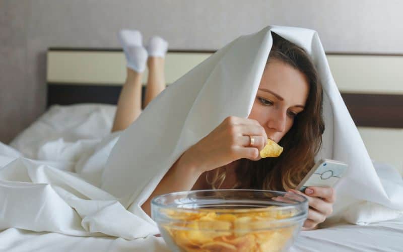 How to speed up your metabolism - No food 3 hours before bed