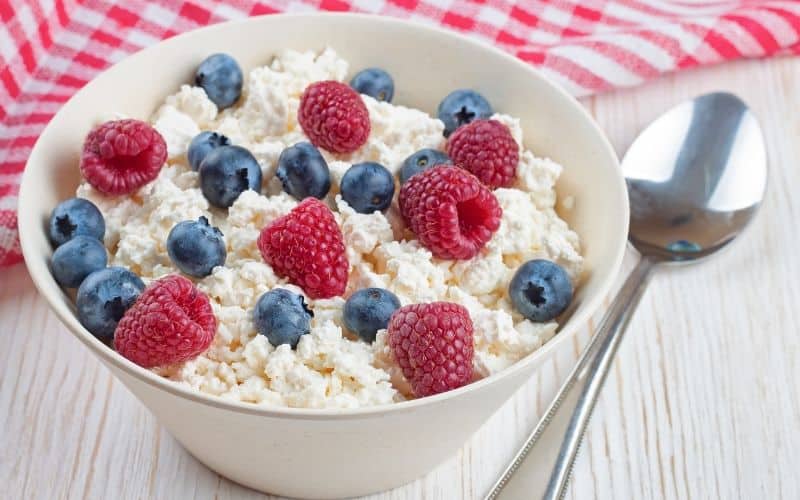 Metabolism Boosting Breakfast Foods - Low Fat Dairy